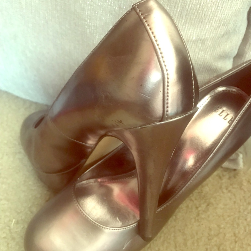 Elle Shoes size 10
